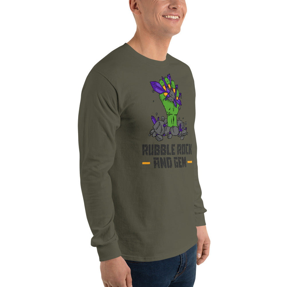 Men’s long sleeve shirt with the classic logo.