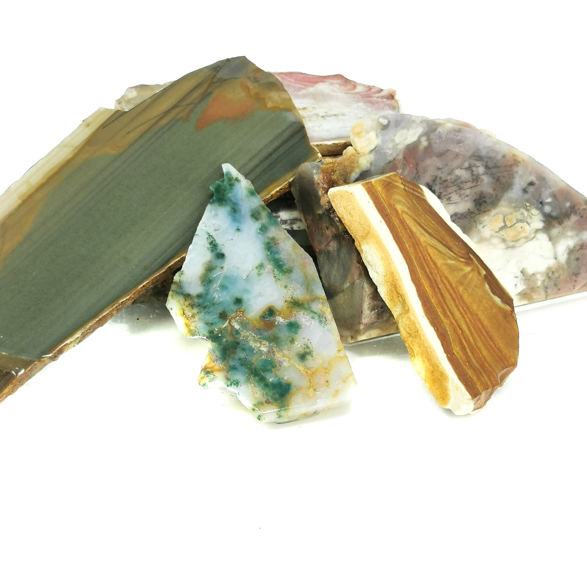 Assorted lapidary slab – group of agate and jasper slabs
