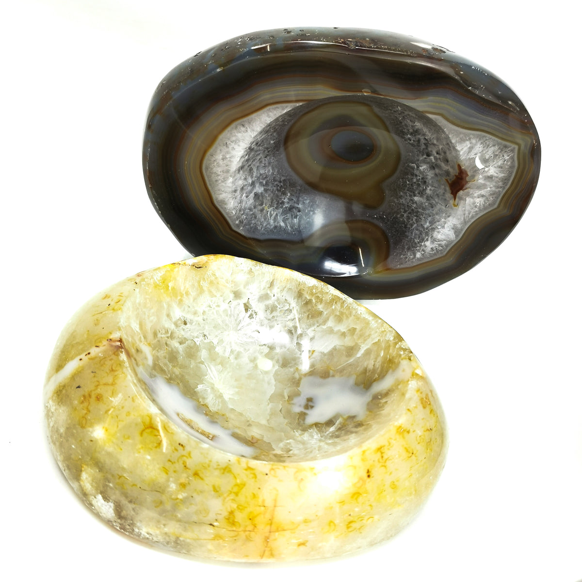 Brazilian Agate bowl, a variety of chalcedony, from Brazil.