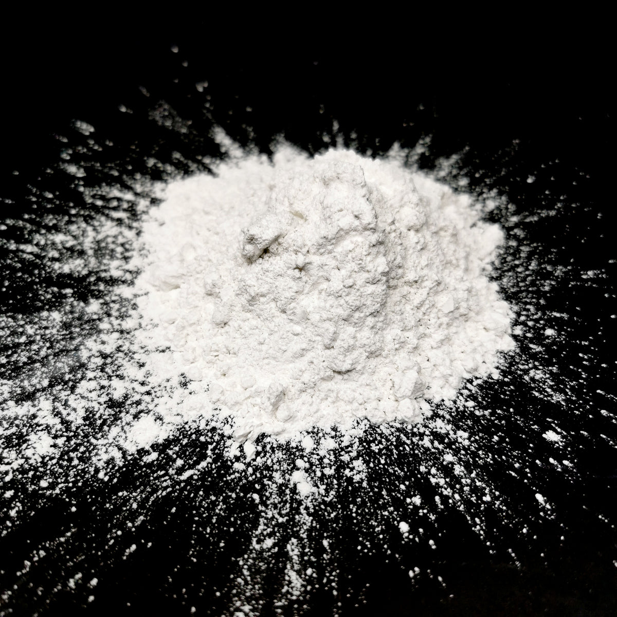 1000 Grit Aluminum Oxide pre-polishing powder stage 3.