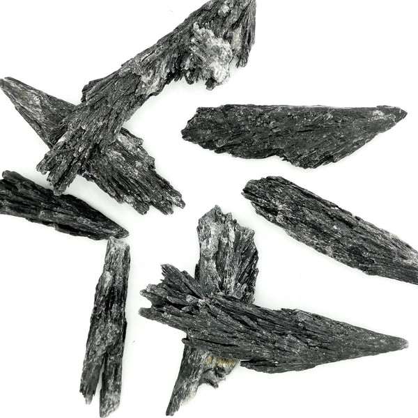 黑色蓝晶石风扇 - 矿物