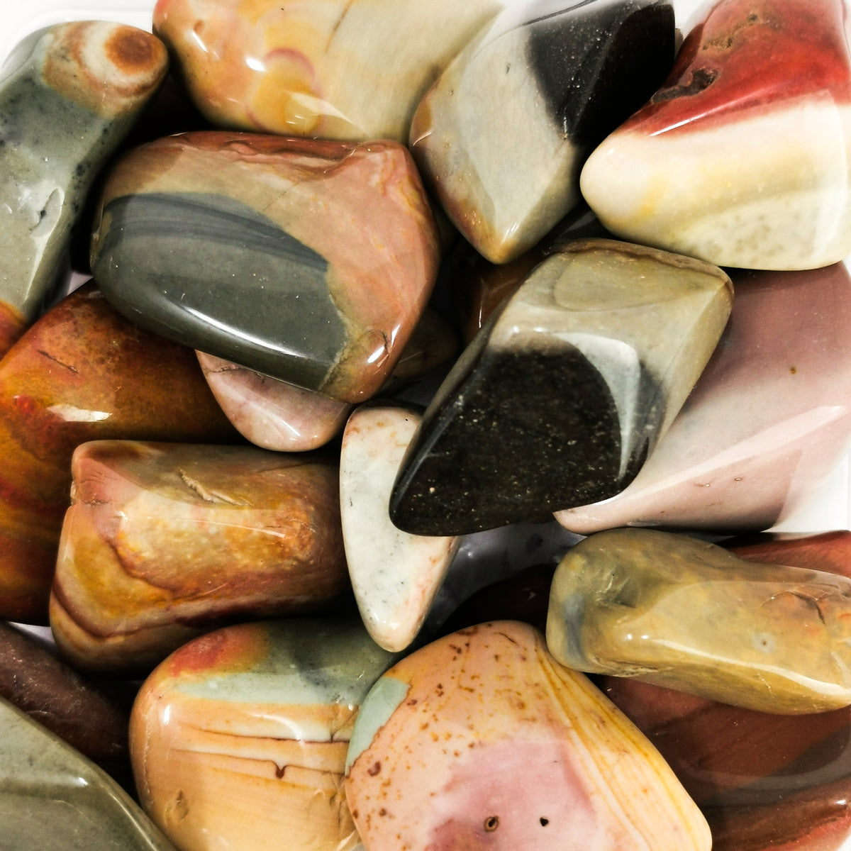Desert jasper tumble, Madagascar: group of tumbles