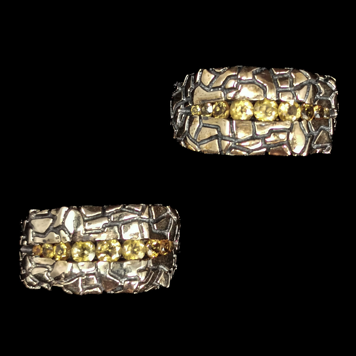 Giraffe ring in solid 10k yellow gold with Citrine.