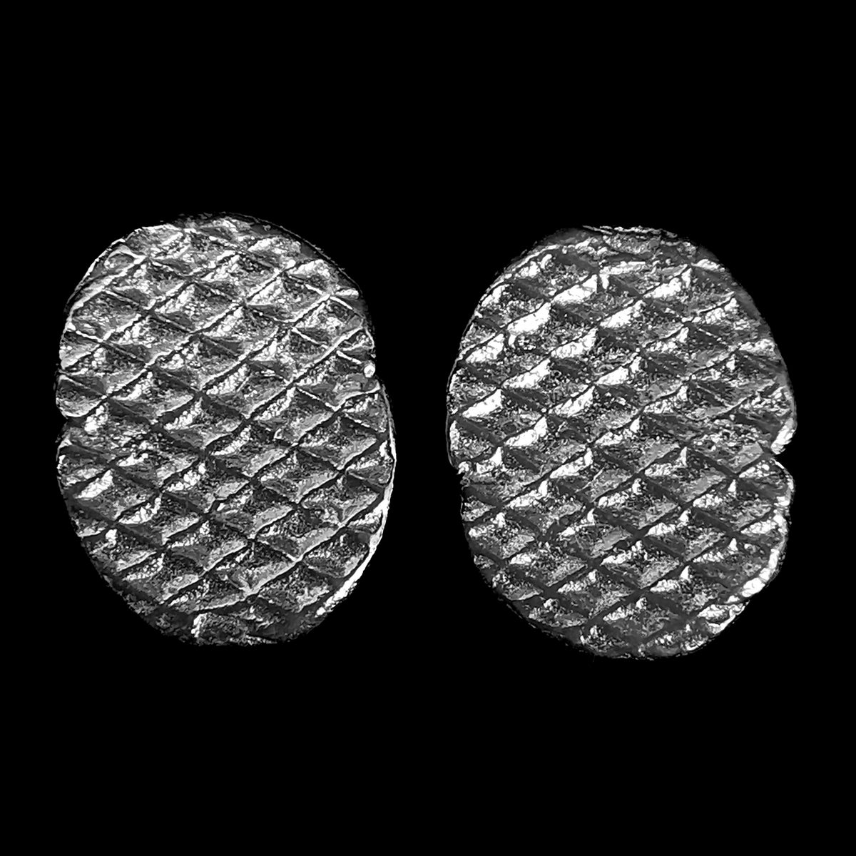 Grid Iron earring in sterling silver.
