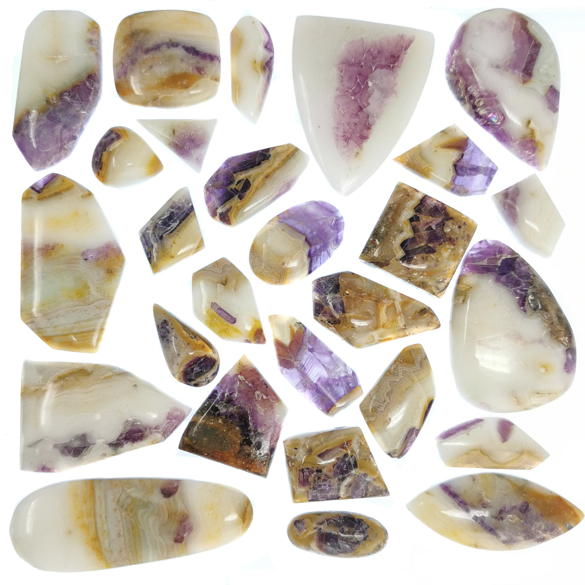 Kullagh Agate cabochon, a variety of chalcedony, from Merritt, British Columbia, Canada.