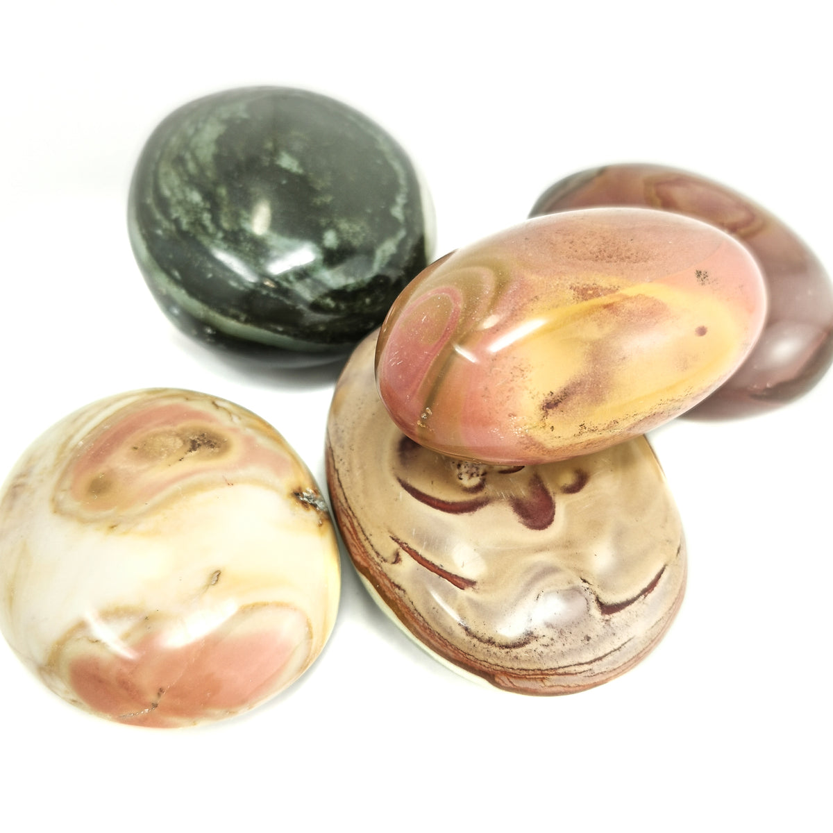 Chrome Jasper palm stone from Madagascar.