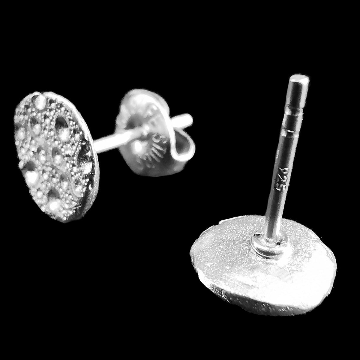 Moon earring in sterling silver.