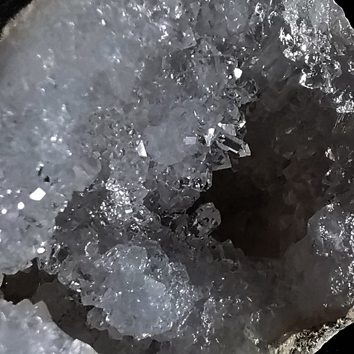 Quartz Geode mini (cracked) raw from Western Sahara Desert, Morocco.