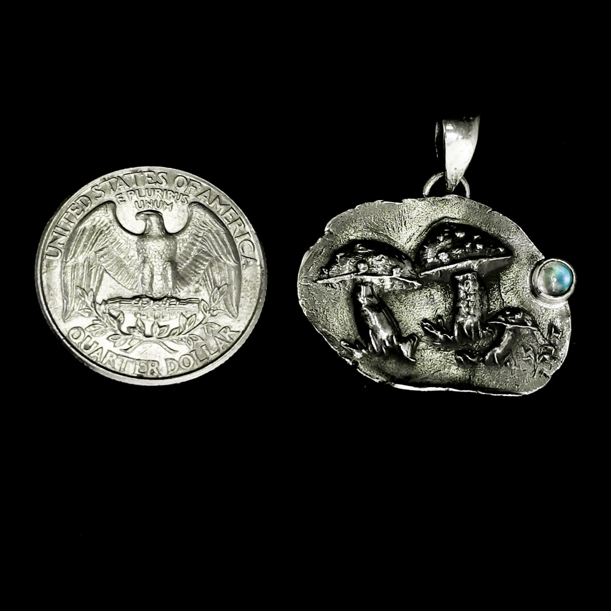 Mushroom pendant in sterling silver with Labradorite.
