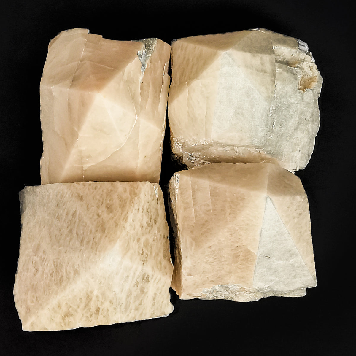 Peach Moonstone power point, a feldspar.