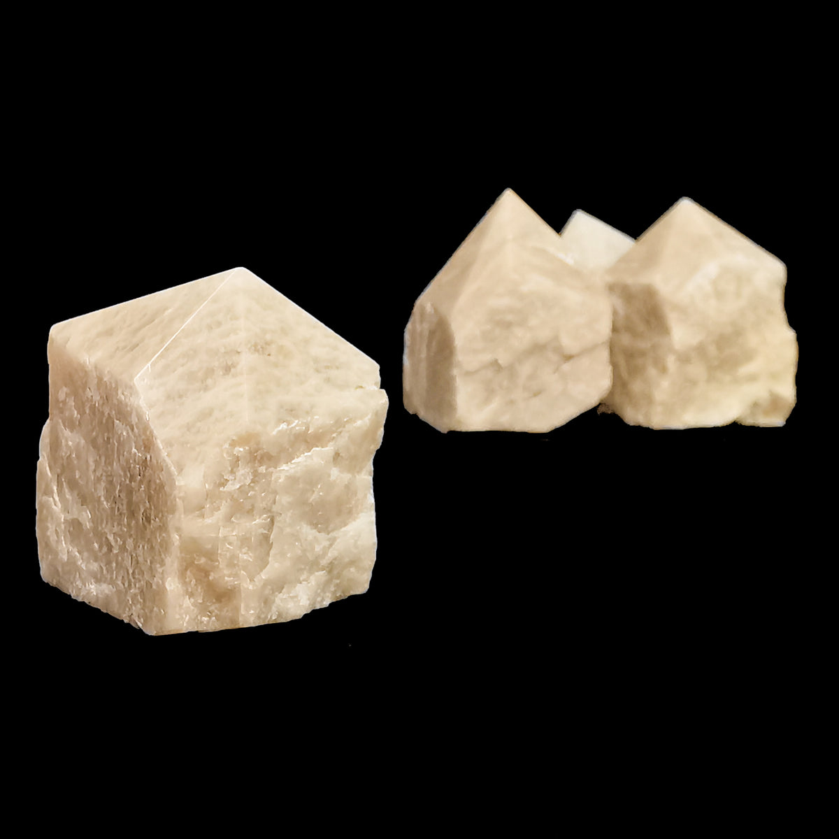 Peach Moonstone power point, a feldspar.