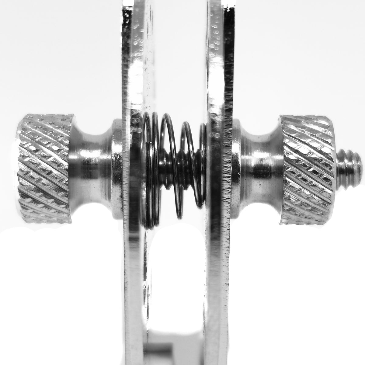 Pearl Vise, made of steel.