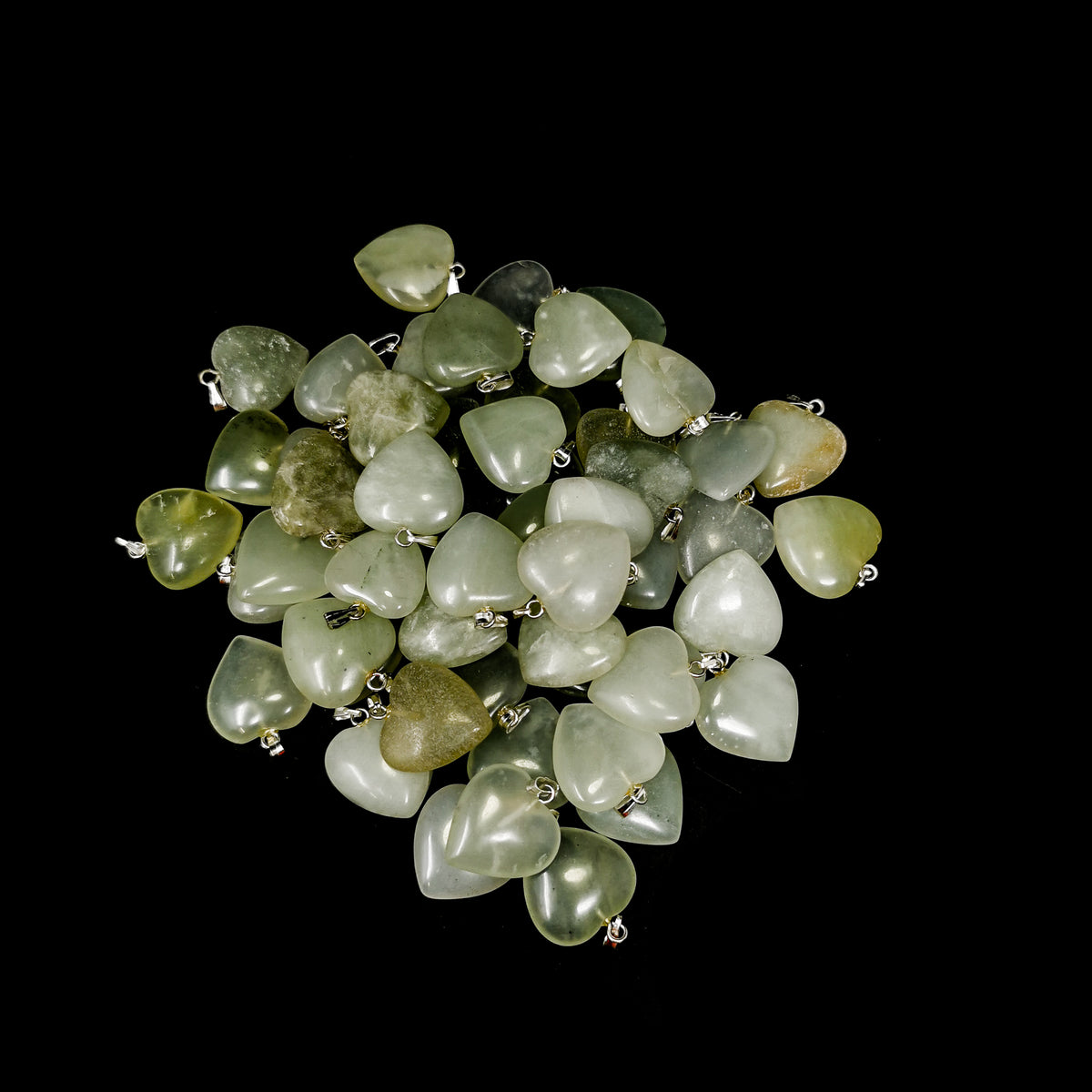 Prehnite Heart pendant in silver-plated steel.