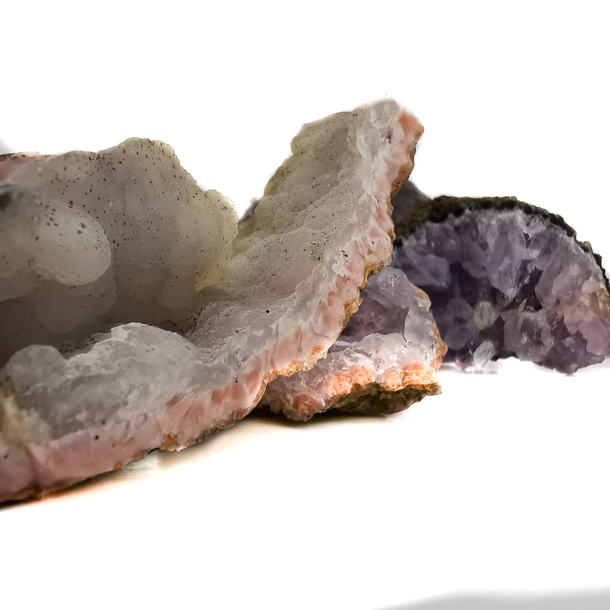 Pink amethyst plate from Morocco – druse close up