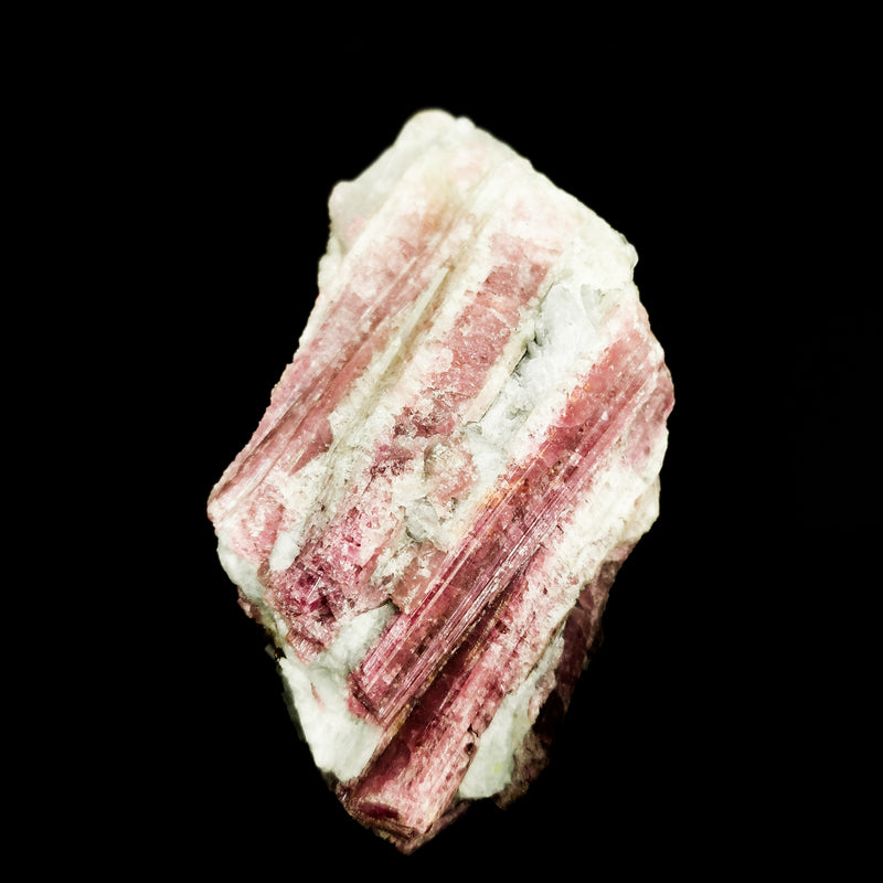 石英粉色电气石 - 矿物