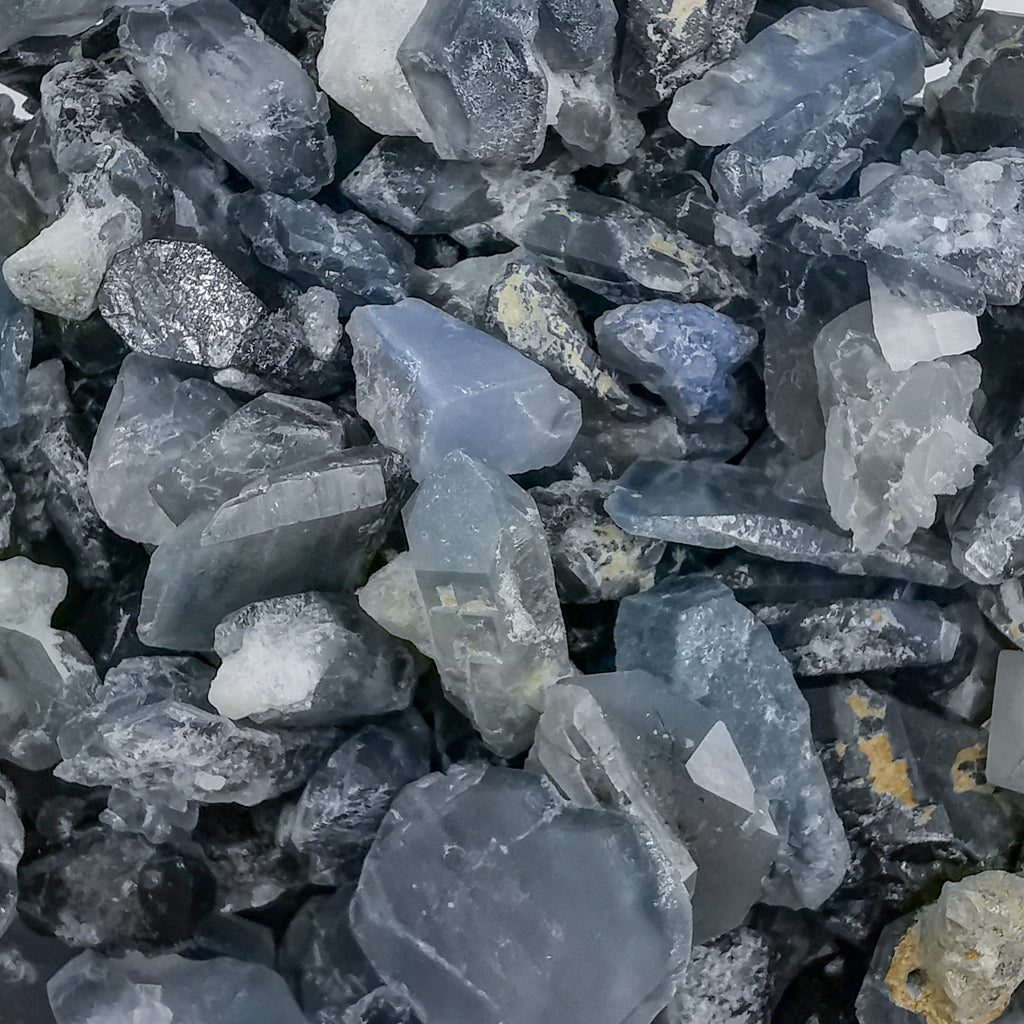 Blue Quartz: Mineral information, data and localities.