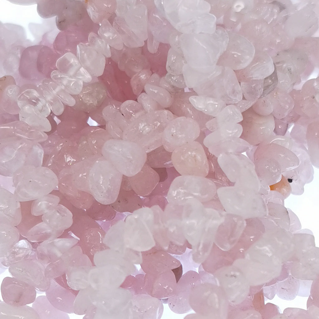 Rose quartz chip bead bracelet – chips, close view