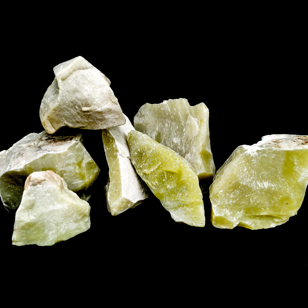 Serpentine specimen from Brazil – spread of pieces
