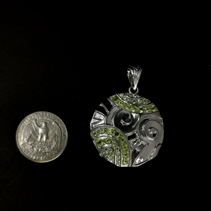 Swirl Medallion - Pendant
