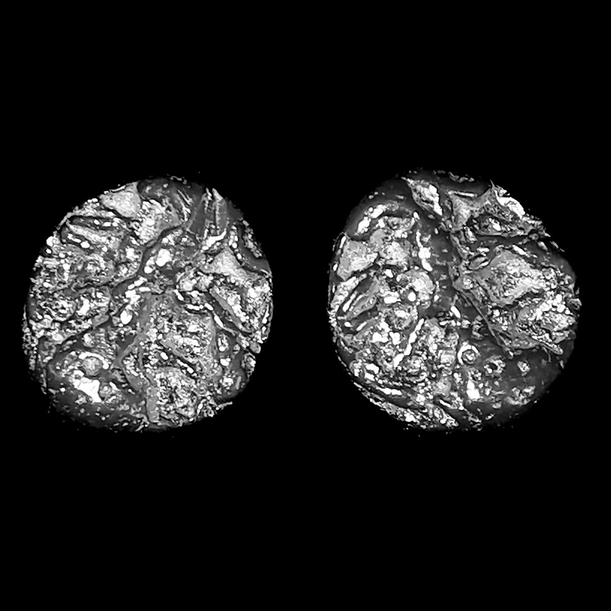 Goopies Stud earring in sterling silver.