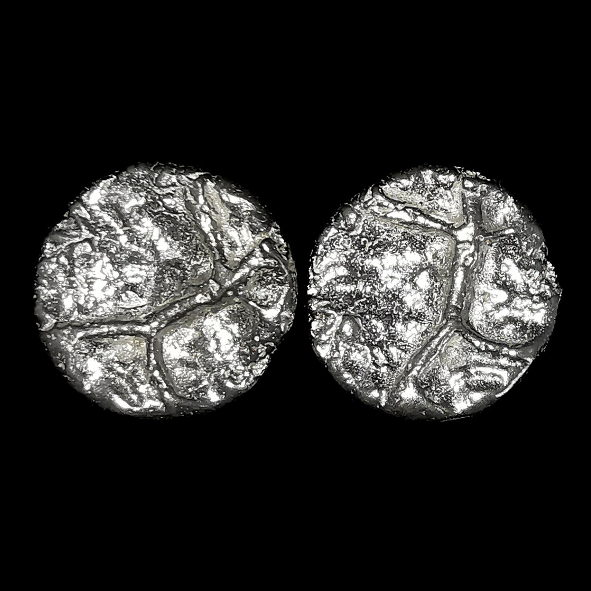 Goopies Stud earring in sterling silver.