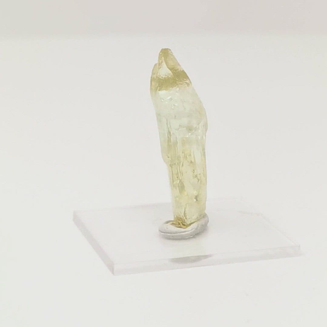 Heliodor specimen from Volyn Deposit, Ukraine.